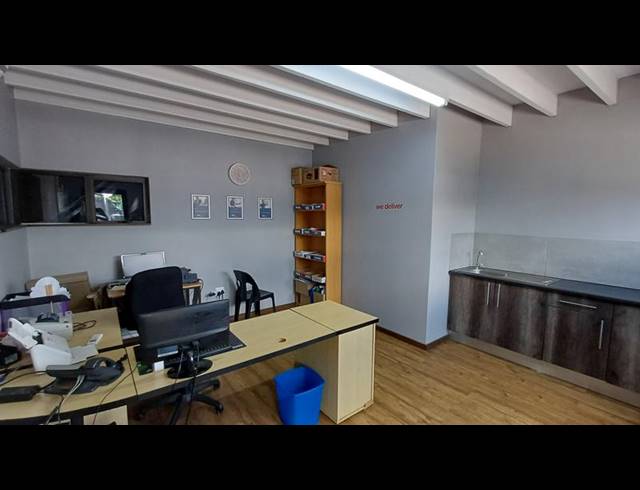 INDUSTRIAL PROPERTY TO RENT IN LYTTELTON MANOR